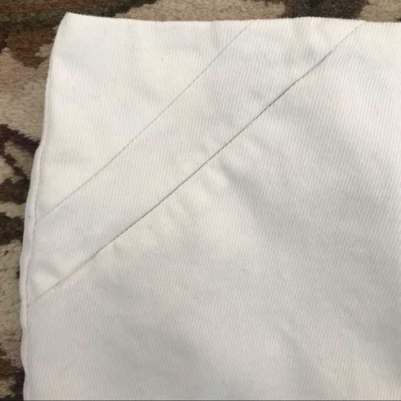 Banana Republic White Pencil Skirt - Picture 2 of 5